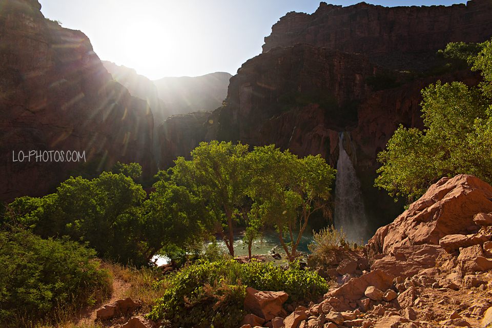 Desert canyon scenery along the trail to Havasupai, Arizona