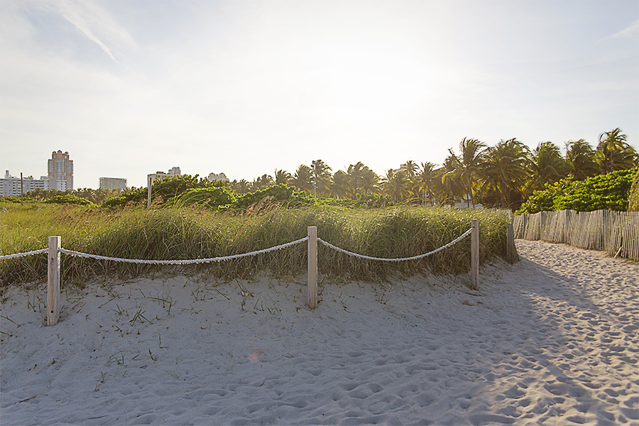 South Beach shoreline scene in Miami, Florida
