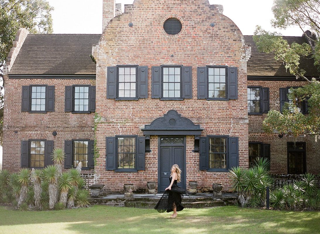Styled bridal shoot among Middleton Place's historic gardens.