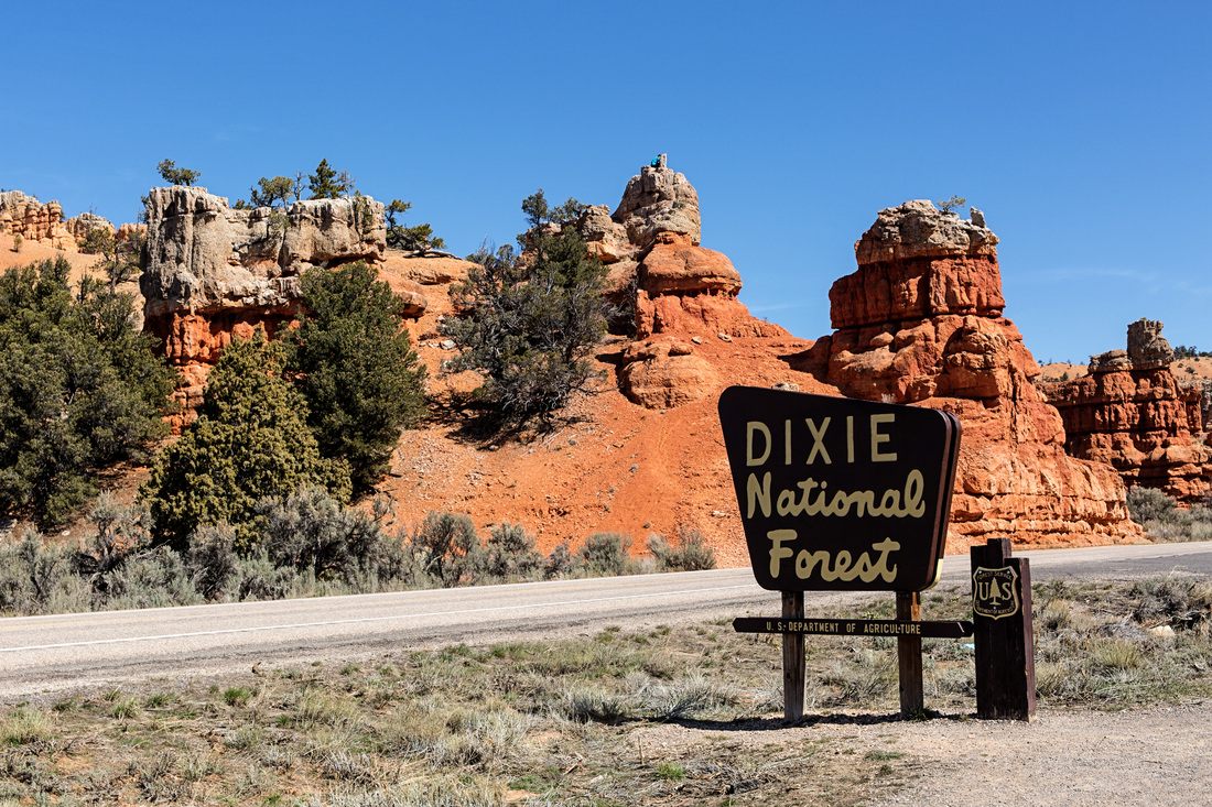 Snow dusting the hoodoos at Bryce Canyon National Park