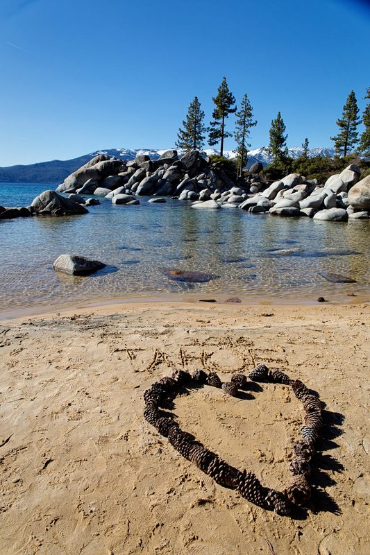 Roadtrip photo of the Lake Tahoe shoreline