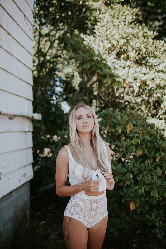 Soft summer light filtering through trees during the Free People shoot