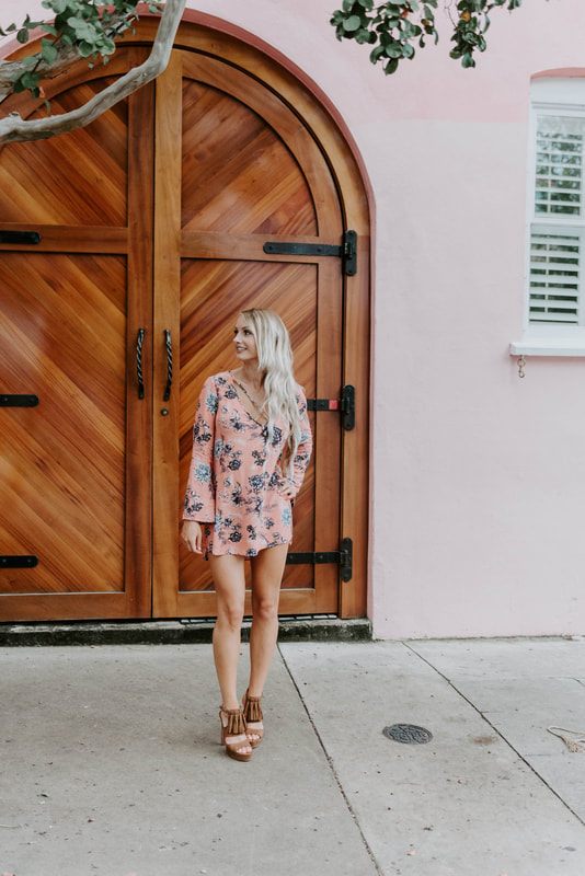 Final portrait of Lindsey O closing out her Charleston stroll with Nicole Mickle