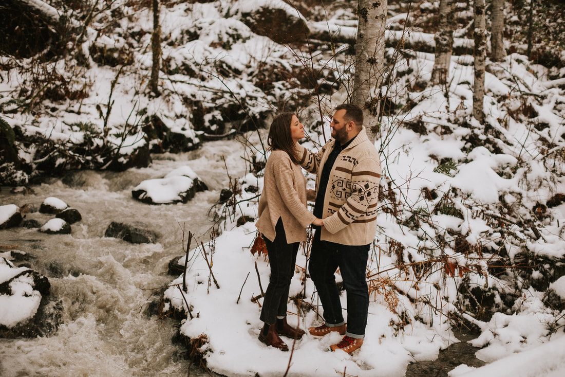 Ryan and Lyndsey sharing a quiet moment together at That PNW Cabin