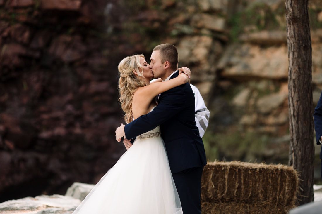 Final portrait of Hannah and Jon at their Charlotte, NC wedding