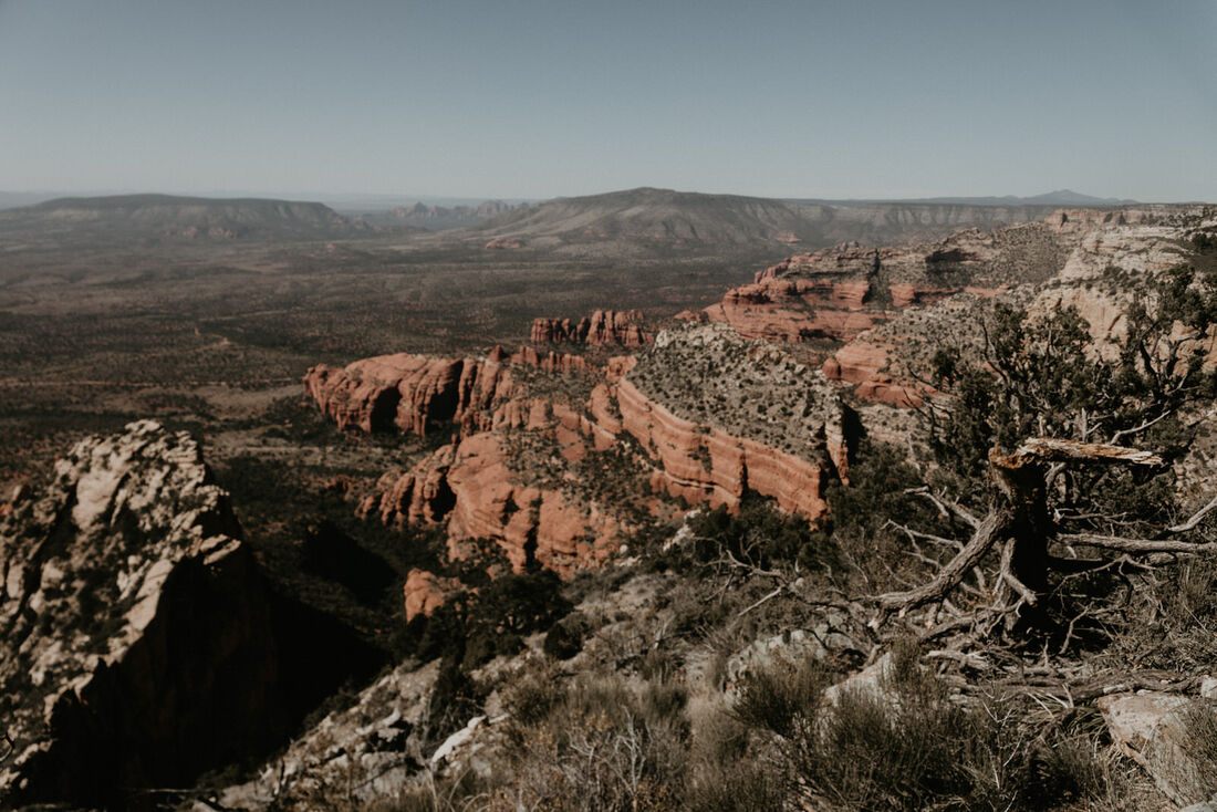 Scenic overlook of Sedona, Arizona at sunset.