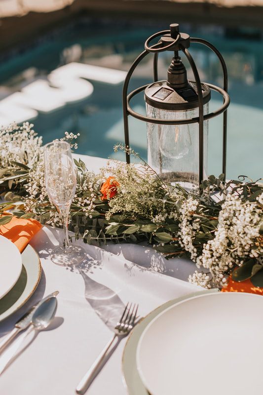 Guests laughing together during the intimate backyard reception at Moses Lake.