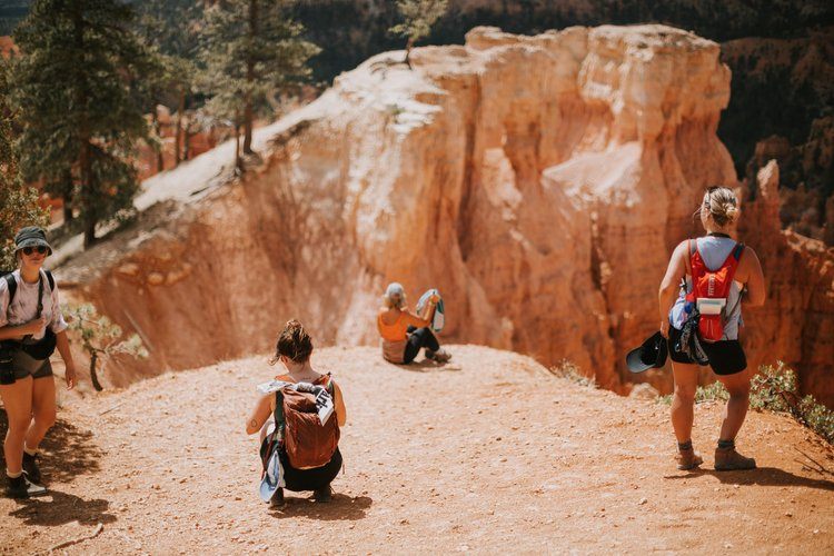 Stargazing under the desert sky at a Bryce Canyon women's retreat