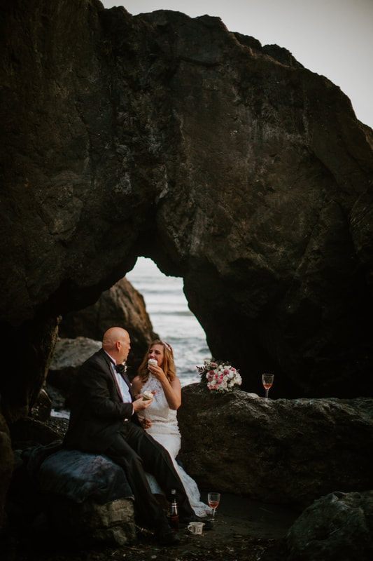 Detail shot from Chris and Shannon waterfall elopement photos in Washington.