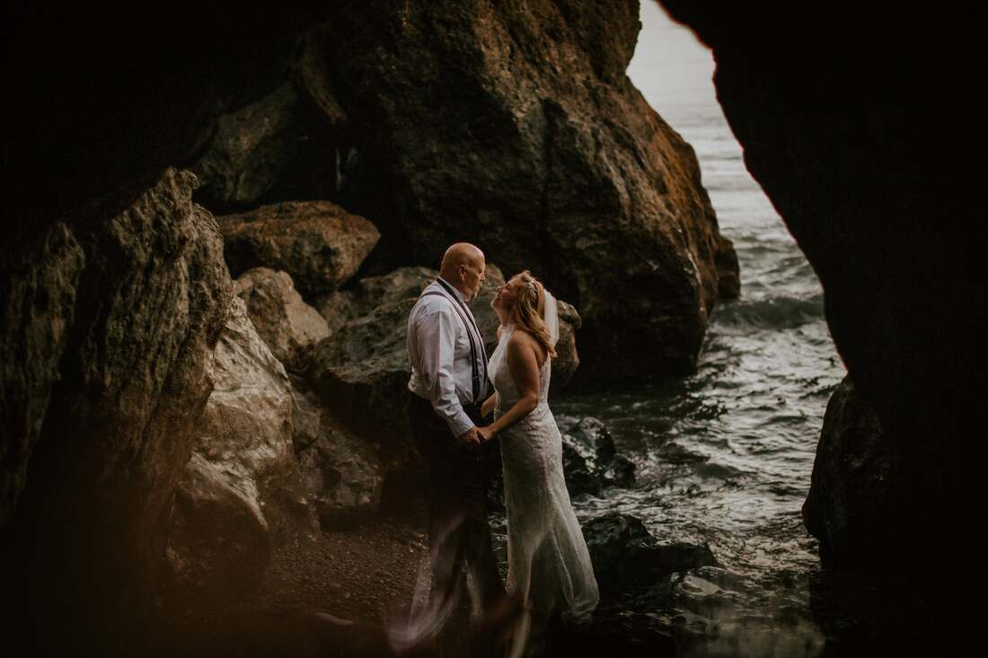 Chris and Shannon laugh together during a candid moment of their elopement.