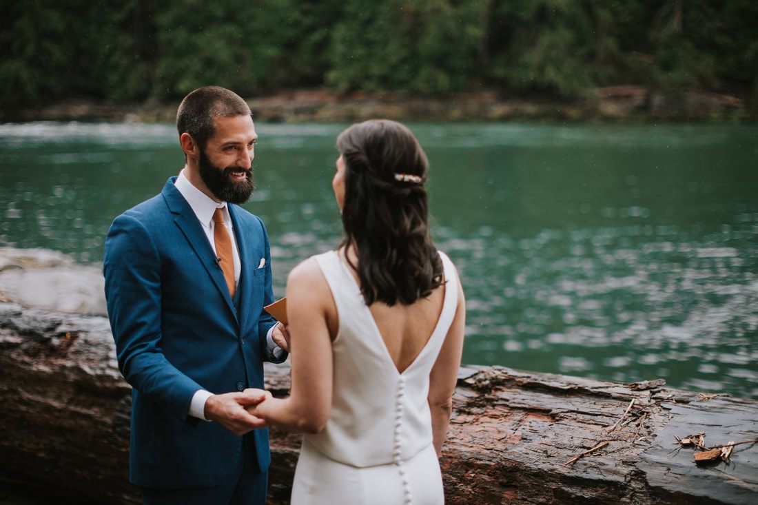 Newlyweds enjoying the hot tub after their PNW cabin elopement