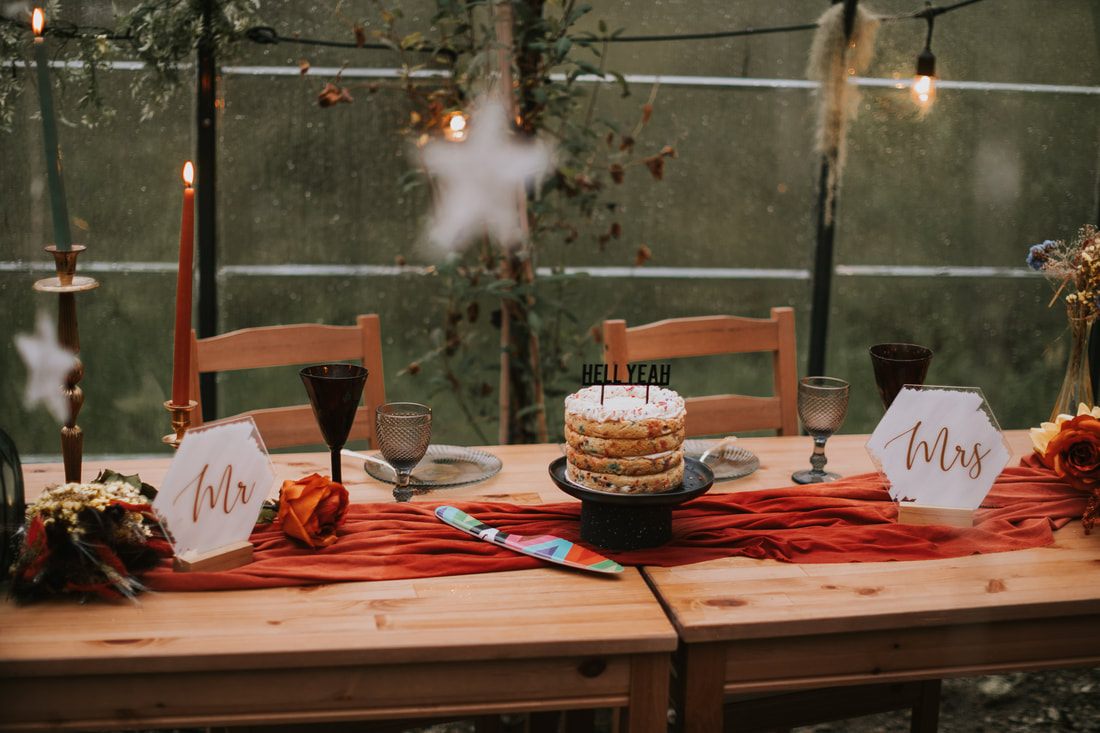 Newlyweds enjoying the hot tub after their PNW cabin elopement