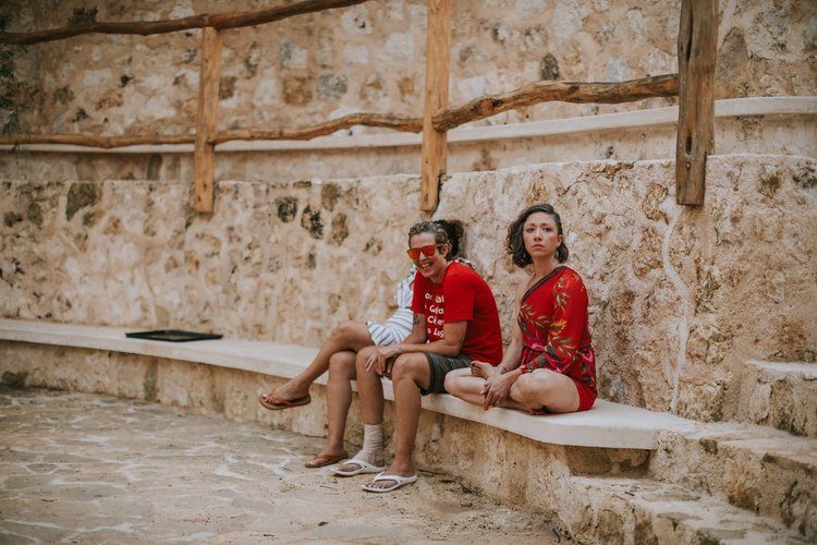 Group of women on the Tulum women's retreat