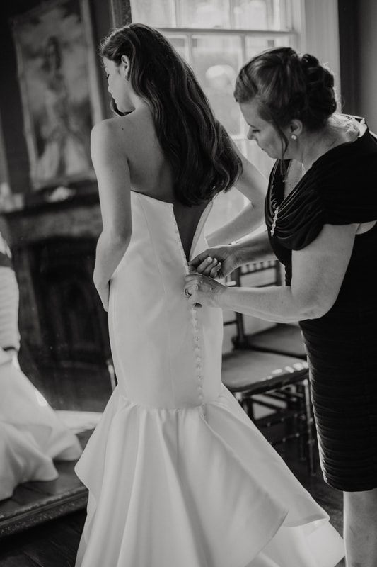 Newlyweds sharing a dance at their Charleston wedding reception
