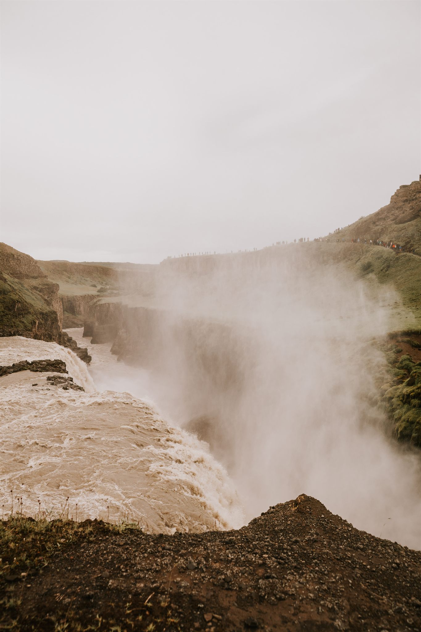 Road trip through the Icelandic landscape on a women's retreat
