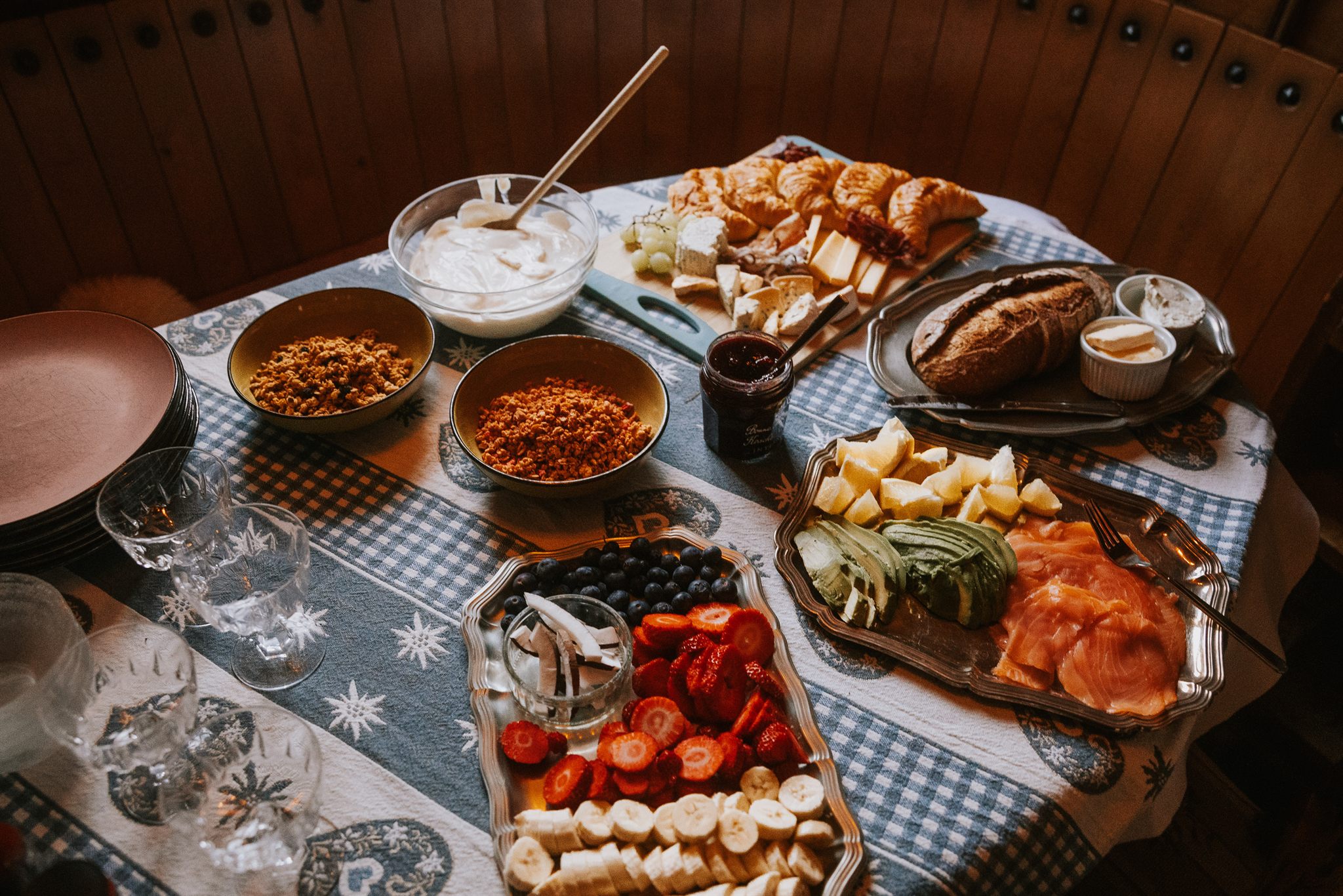 Women writing and creating together at a Zermatt retreat