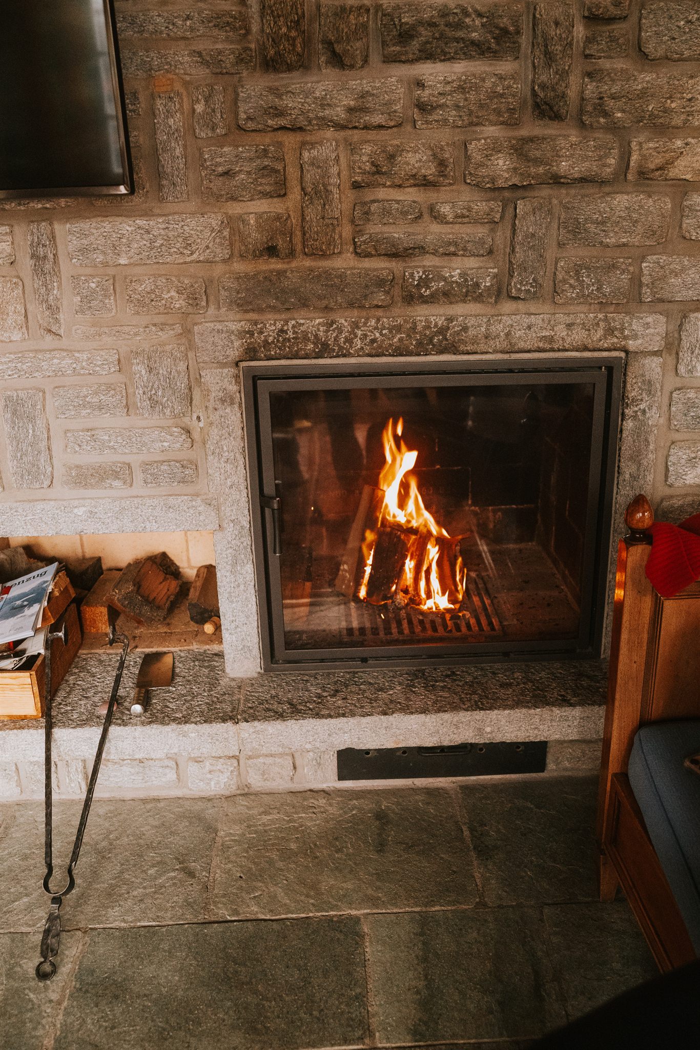 Guided morning writing at a Zermatt women's retreat